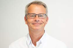 r. Marcus Ullmann, Chefarzt Zentrum für Geriatrie r. Marcus Ullmann, Chefarzt Zentrum für Geriatrie